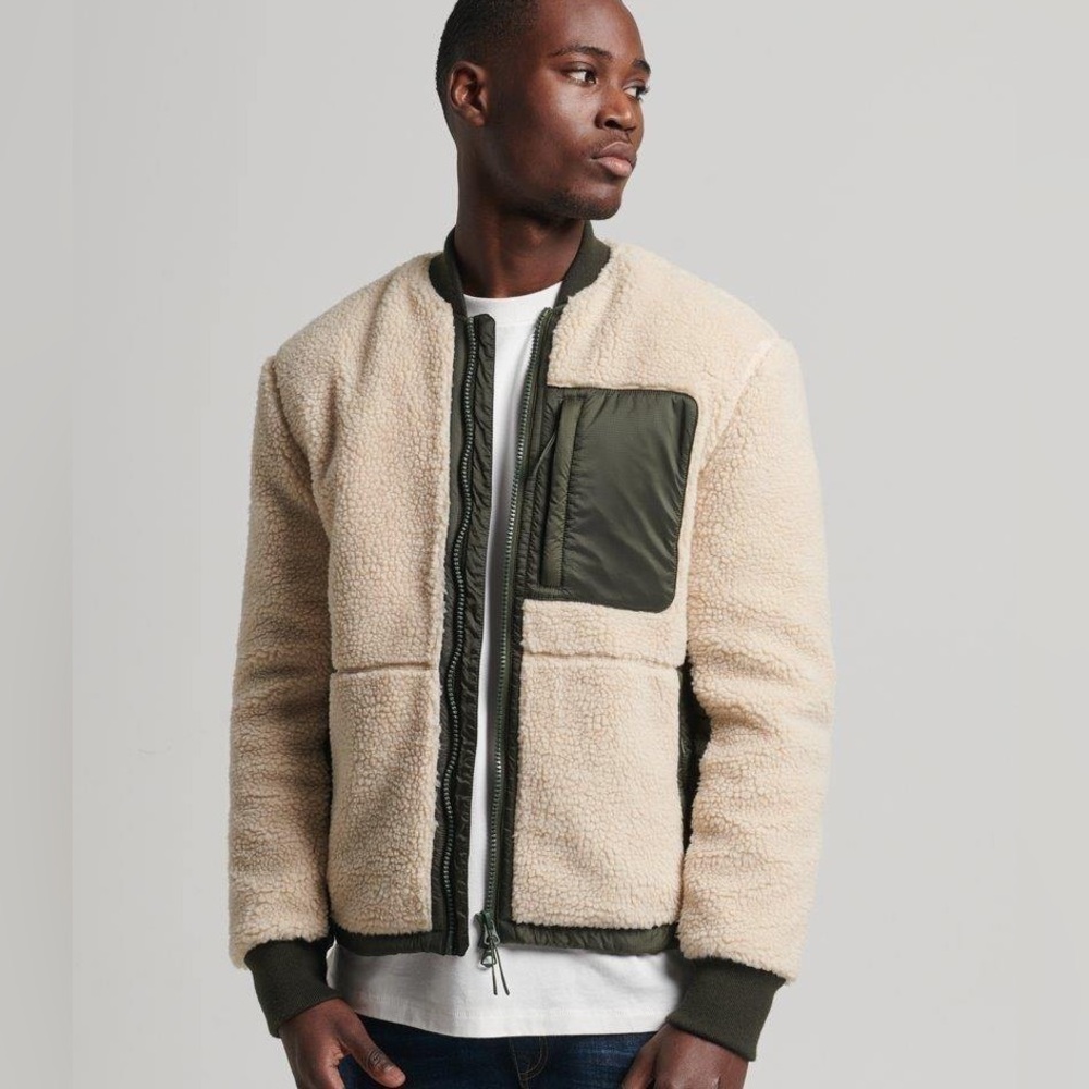 Superdry Sherpa‎ Fleece Zip Through Jacket Cream Army Green Pockets (Size XL)
